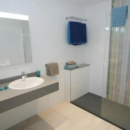 Вілла In Puerto Del Carmen Sleeps 8 Includes Swimming Pool And Air Con 9