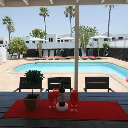 In Puerto Del Carmen Sleeps 8 Includes Swimming Pool And Air Con 9